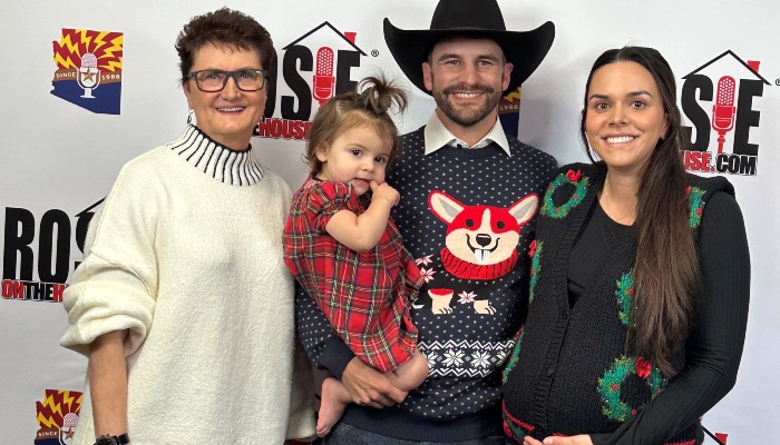 Christmas on the Farm & Ranch: Heartwarming Traditions That Light Up Arizona's Rural Heart